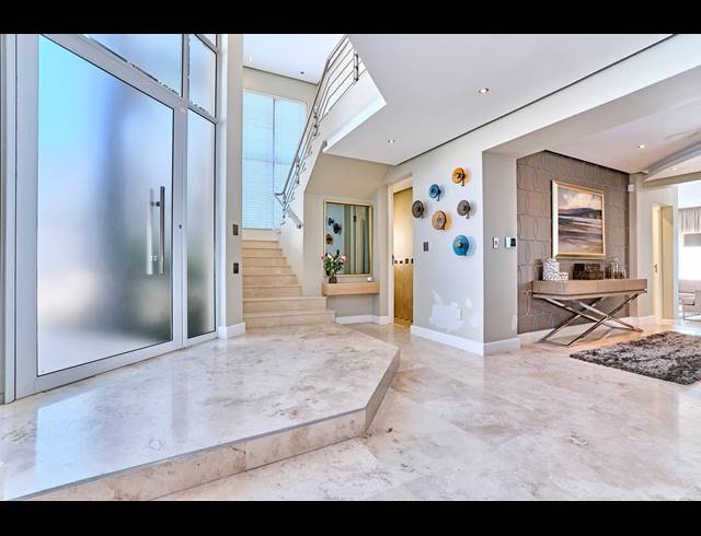 3 BEDROOM HOUSE FOR SALE IN SANDOWN